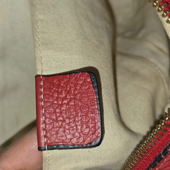 Crossbody - Picture 4 of 4